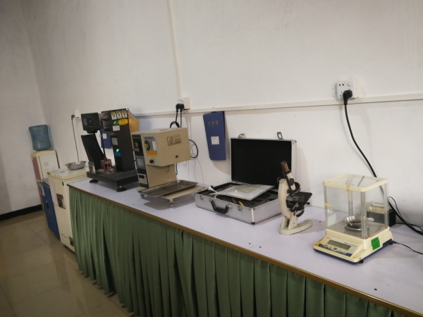 檢測(cè)試驗(yàn)臺(tái)